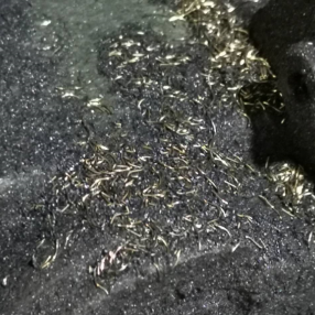 打磨平台含碳帶火花鐵絲巧用全自動脈衝集塵器解決方案