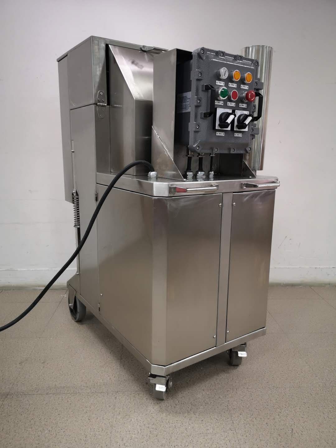 大功（gōng）率電（diàn）動防爆工業吸塵器（qì）-2